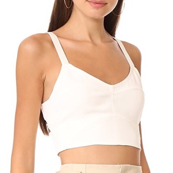 Elizabeth and James Tops - NWT Elizabeth and James Chandler Crop